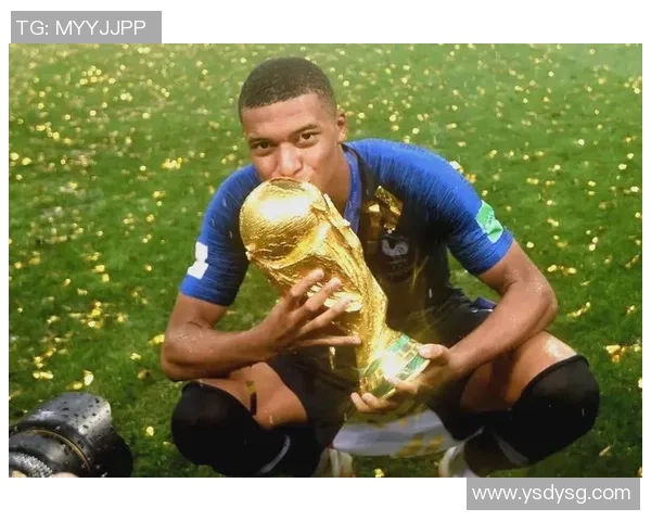 足球明星为何成为全球瞩目的焦点背后的原因与魅力解析